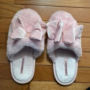 ***BRAND NEW*** Victoria’s Secret Slippers Size M